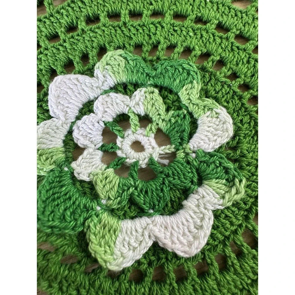 Handmade Mercerized Cotton Crochet Table Runner 3D Floral Green White New